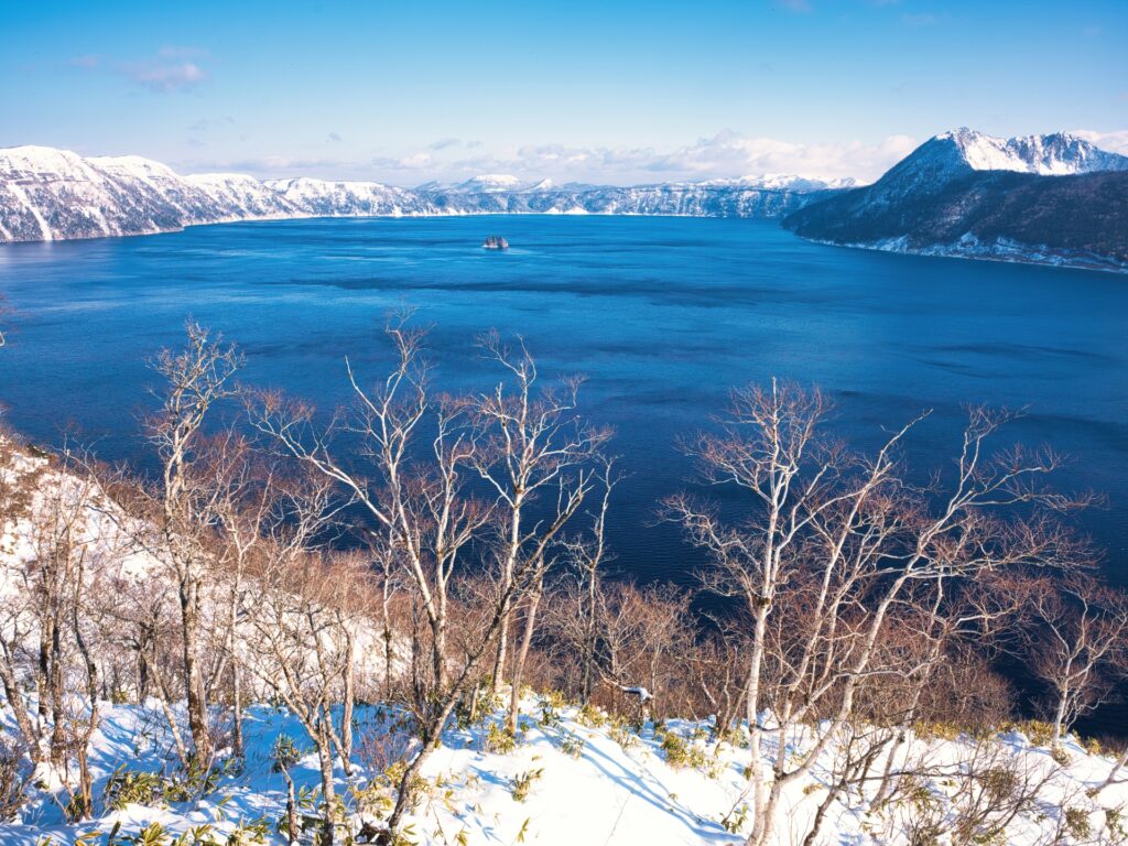 北海道の障害者雇用の事例を紹介する記事のトップ画像で、北海道を象徴する摩周湖の写真です。