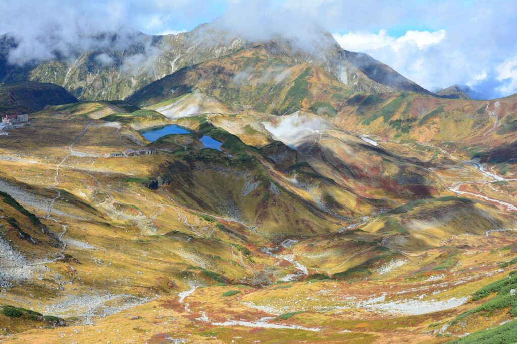 富山県の障害者雇用の事例を紹介する記事のトップ画像で、富山県を象徴する立山の写真です。
